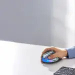 Porodo Vertical 4800 DPI Wireless Mouse - Transparent - Image 2